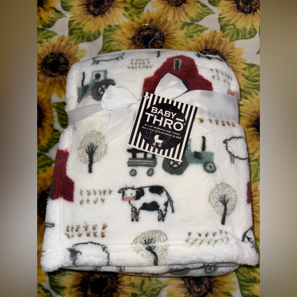 Baby Thro Farm Animal Baby Throw- NWT